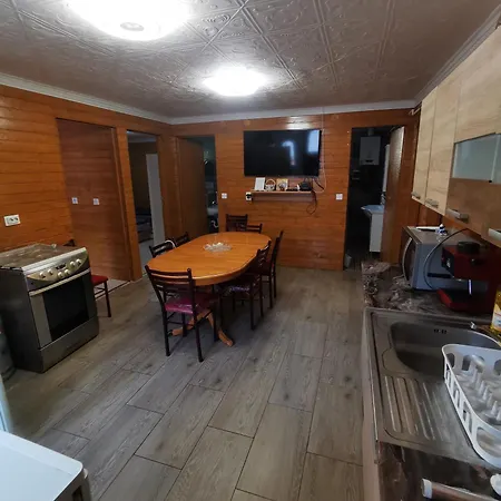 Szabadsag Vendeghaz 2 Apartament *